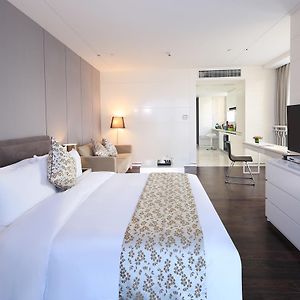 Classic Queen Room