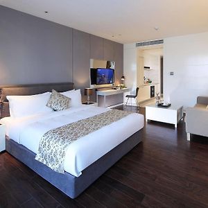 Executive Queen Room